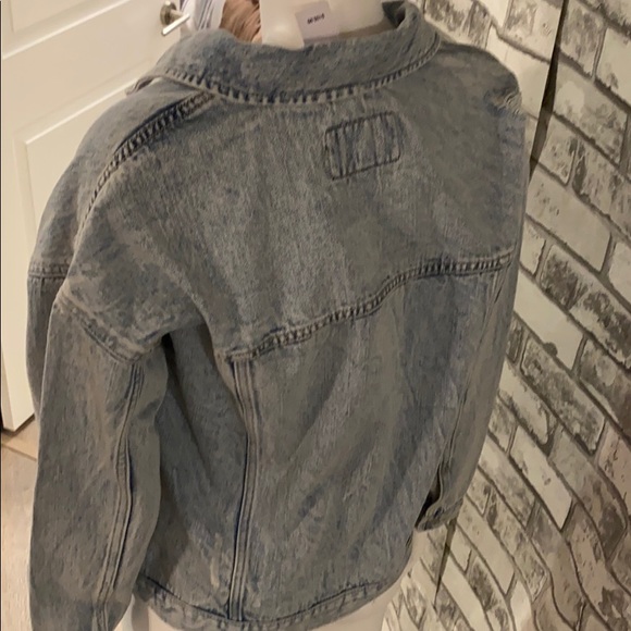 Banana Republic distress Jean Jacket - Picture 4 of 7